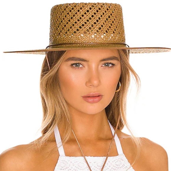 Lack of color Straw Hat “The Cesca” in brown with chin strap and bead toggle. - Picture 2 of 11